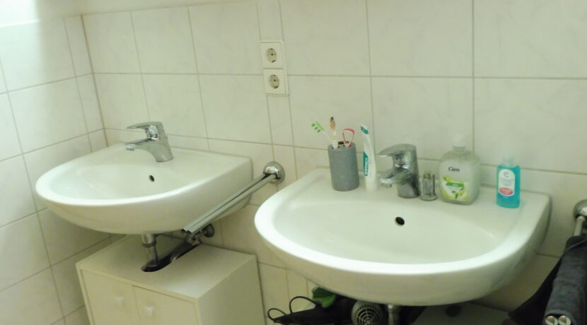 F3-0105-Badezimmer02
