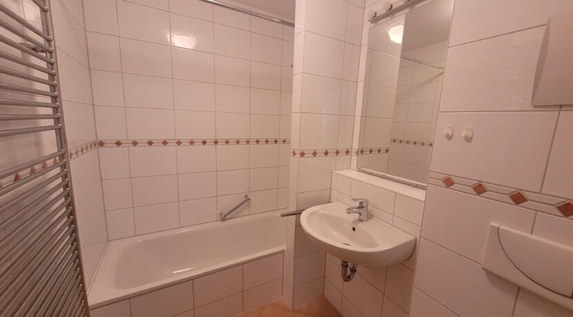H1_0212-Bad (1)