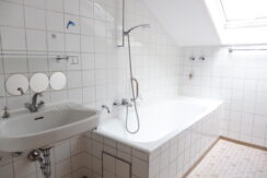 04-0030-Badezimmer