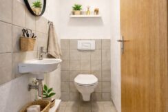 Gäste Klo möbliert beschriftet