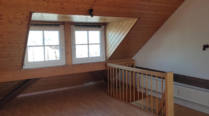 B8-0025 Schlafzimmer (4)