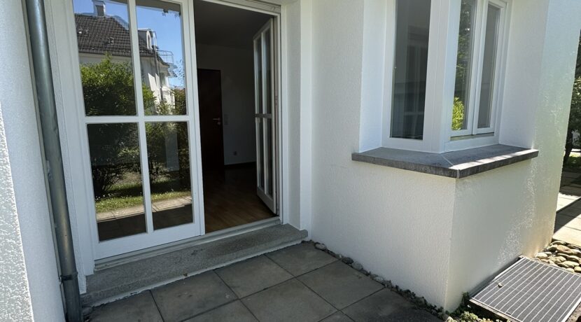 95-0212_Terrase (2)
