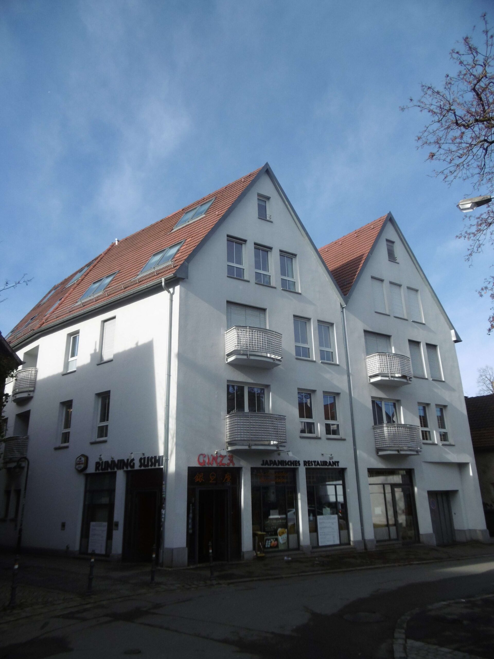 Detailansicht Hausansicht der Immobilie Stellplatz auf einem Stapelparker