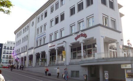 Detailansicht Hausansicht der Immobilie Stellplatz auf einem Stapelparker