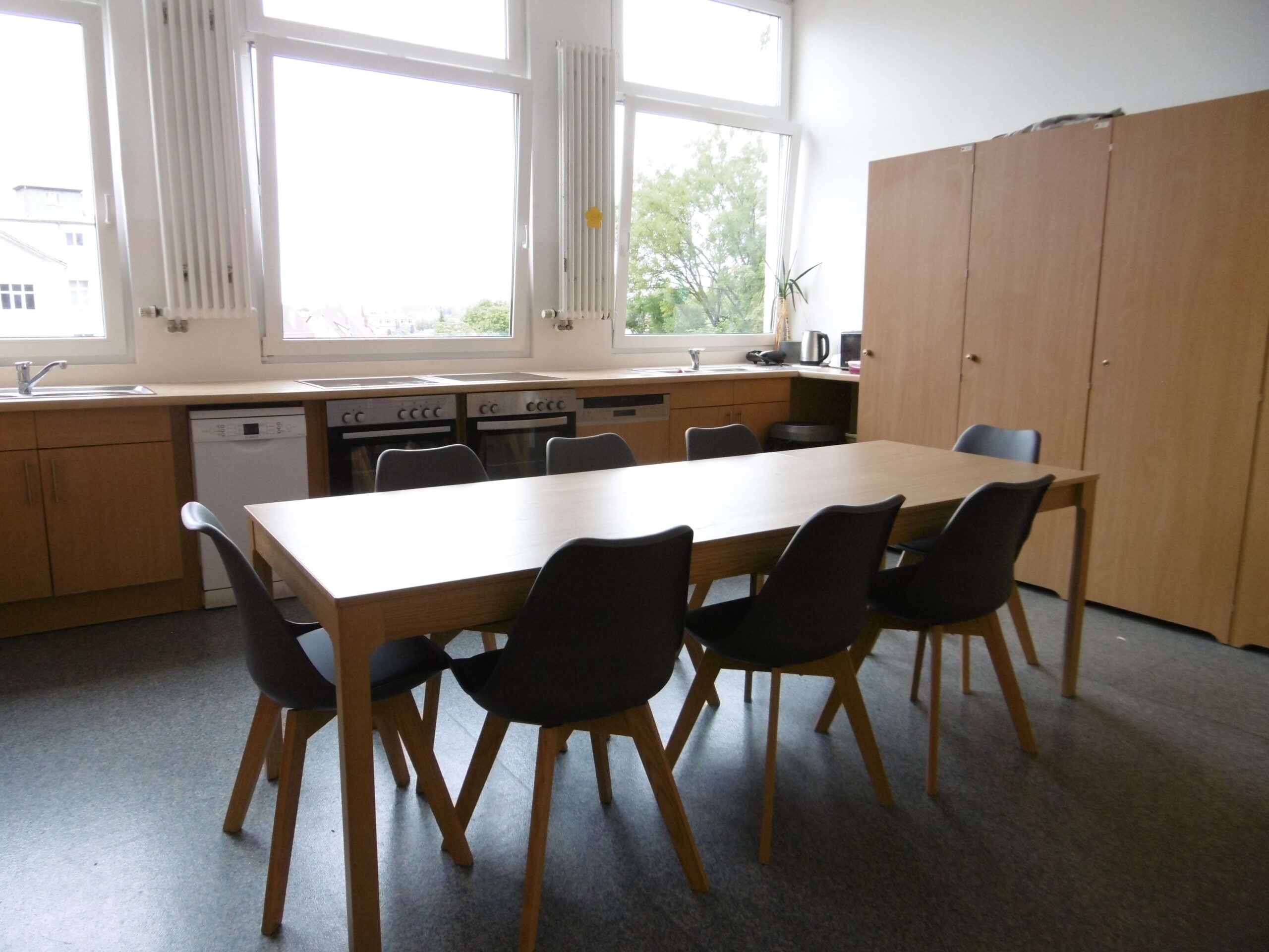 Detailansicht Küche der Immobilie Zentrumsnahes Studentenzimmer in einem Studentenwohnheim in Reutlingen