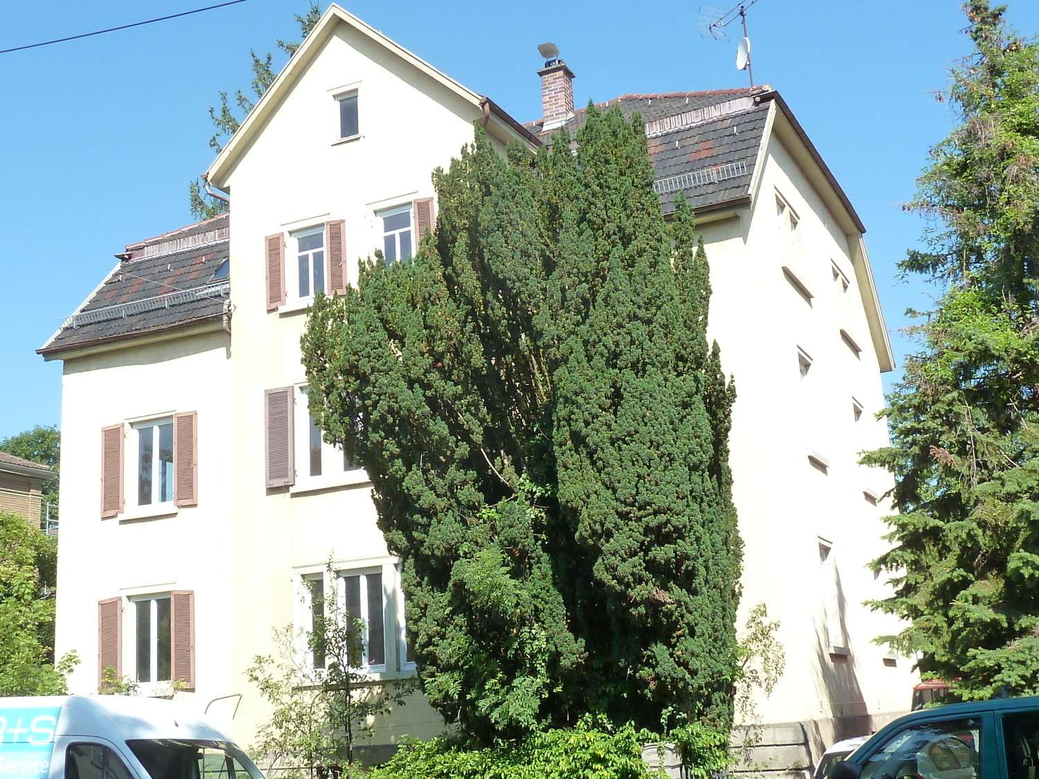 Detailansicht Außenansicht  der Immobilie NUR FÜR STUDENTEN-/INNEN - Zimmer in einer 4er-WG in einem Studentenwohnheim in Reutlingen
