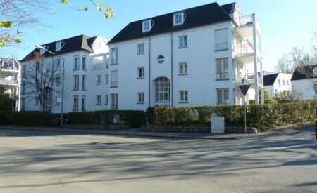 Detailansicht Hausansicht der Immobilie Stellplatz im Freien