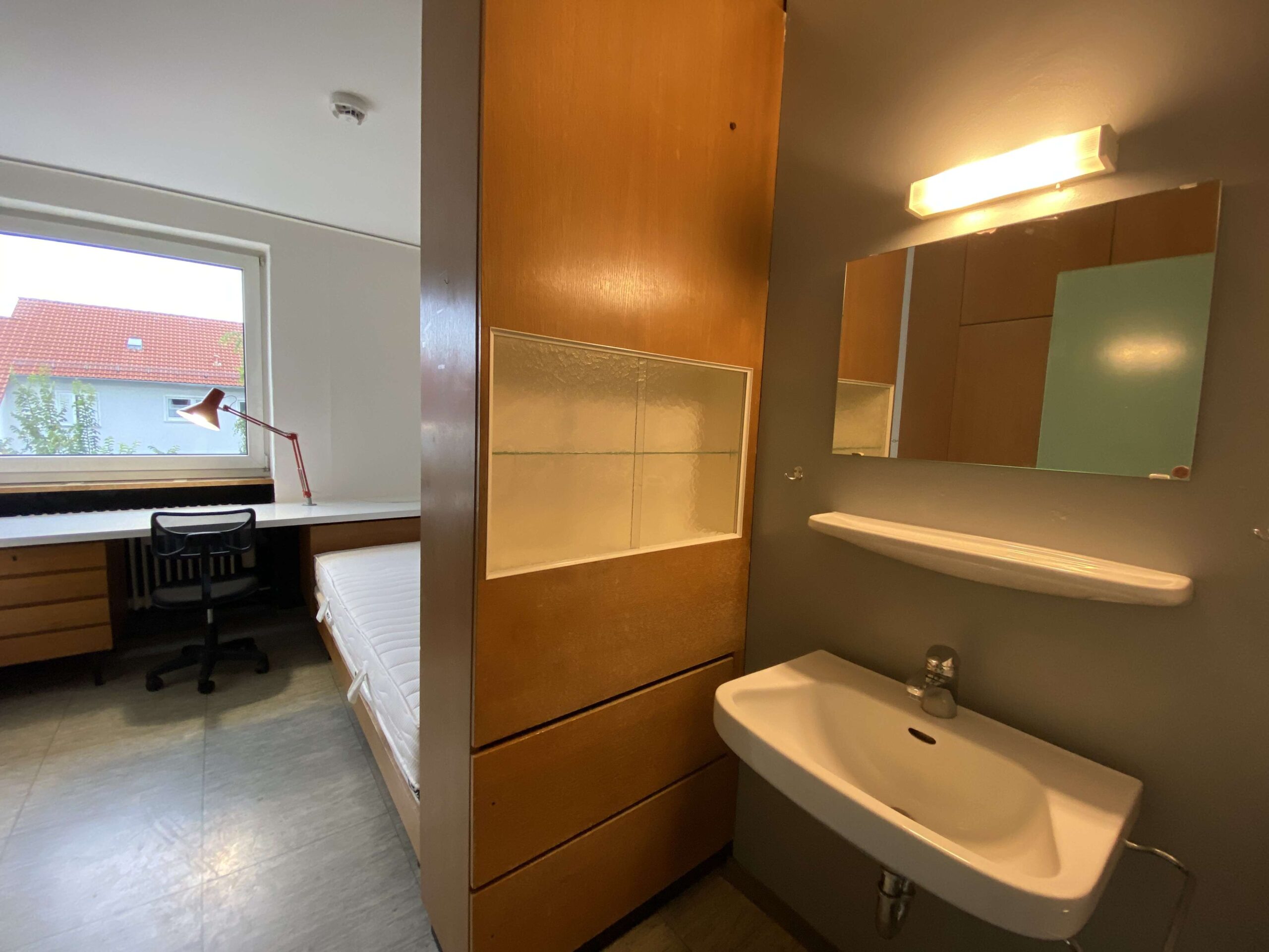Detailansicht Zimmer der Immobilie Studentenzimmer in einem Wohnheim in Tübingen