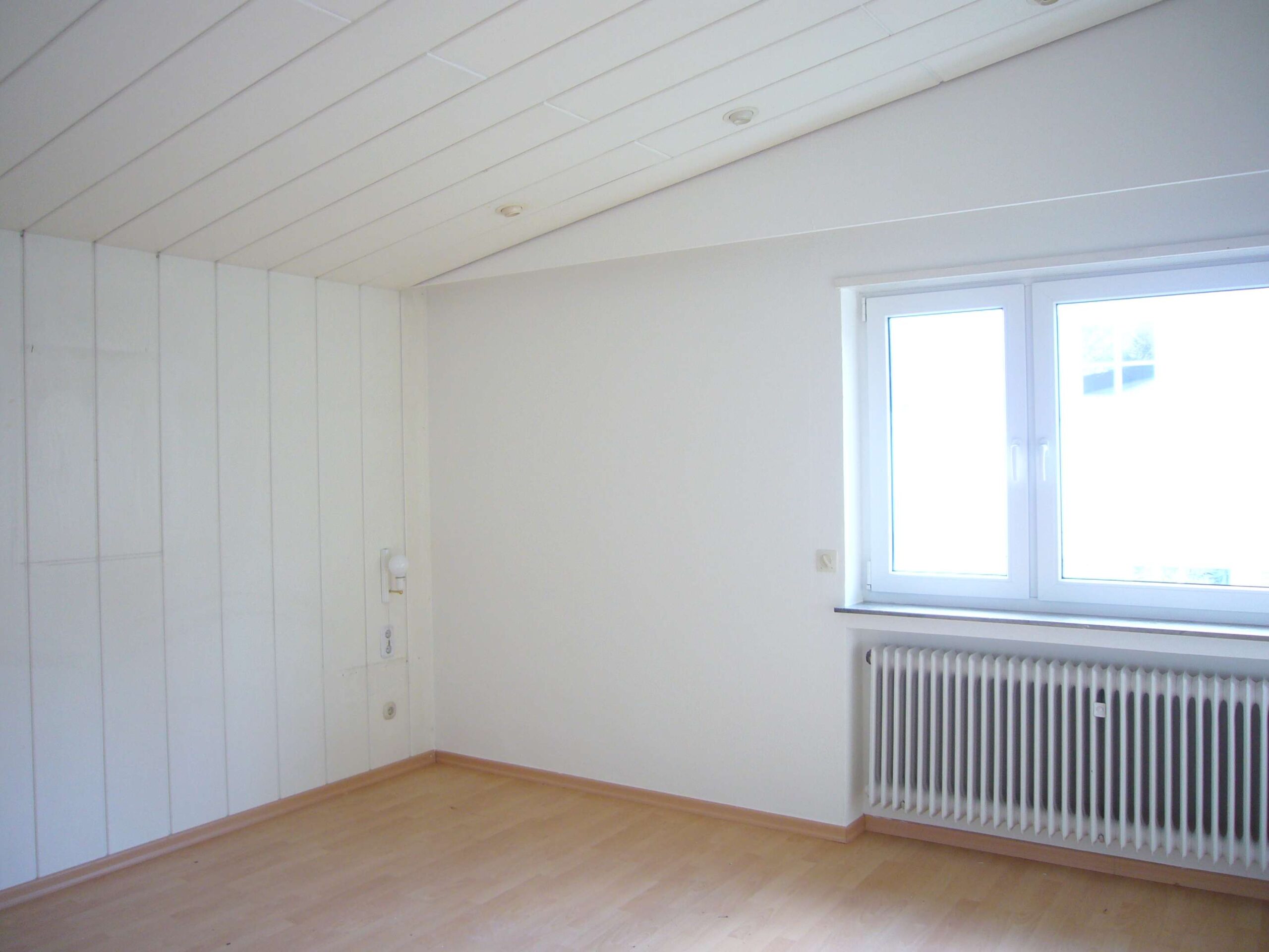 Detailansicht Zimmer der Immobilie STUDENTEN AUFGEPASST! Schönes WG Zimmer Nähe FH zu vermieten!