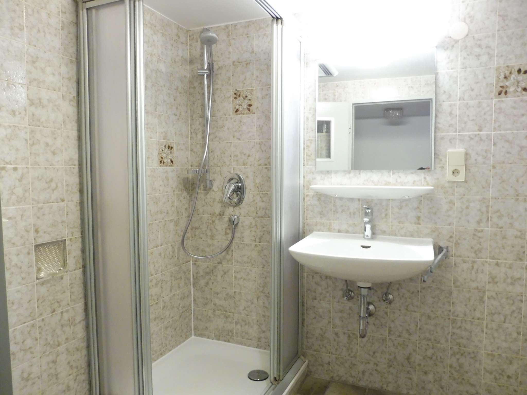 Detailansicht Badezimmer der Immobilie Gepflegte 2-Zimmer-Wohnung in Weil im Schönbuch