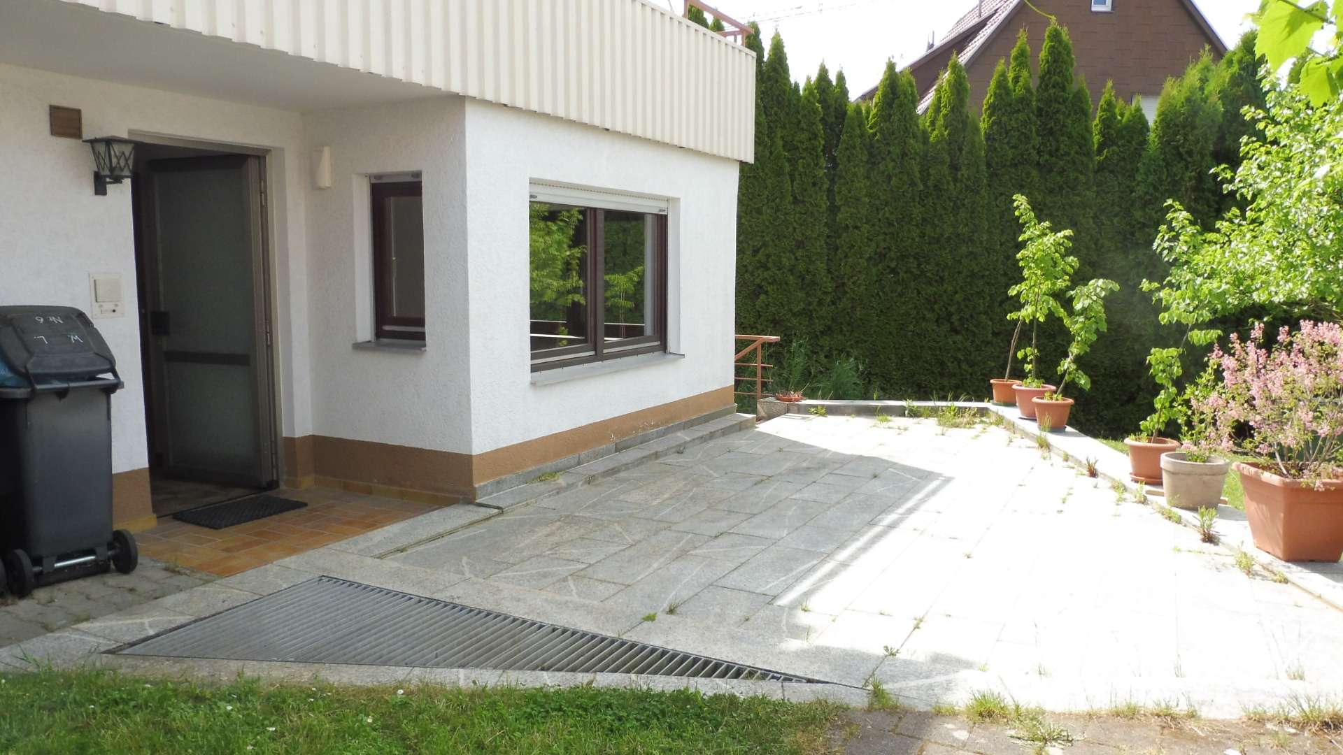 Detailansicht Terrasse (01) der Immobilie Gepflegte 2-Zimmer-Wohnung in Weil im Schönbuch