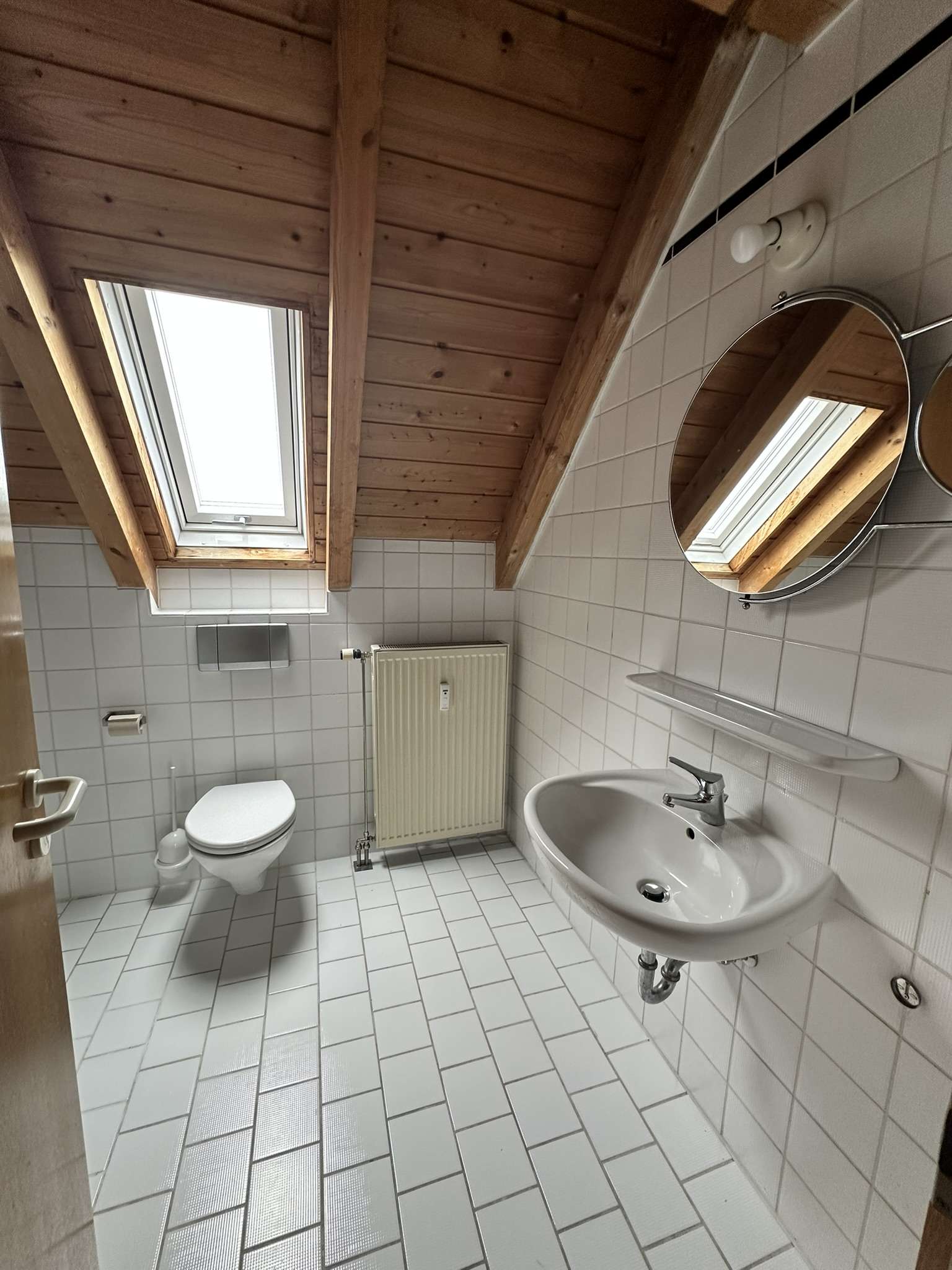 Detailansicht Duschbad der Immobilie Gemütliche 3-Zimmer-Wohnung in Betzingen
