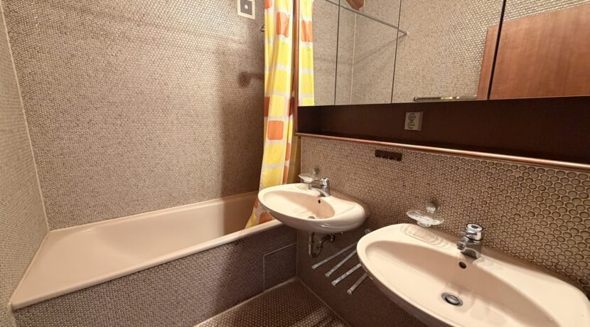 79-0037 Badezimmer (1)