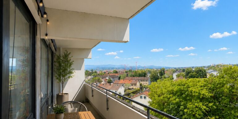 Balkon beispielhafte KI-Möblierung