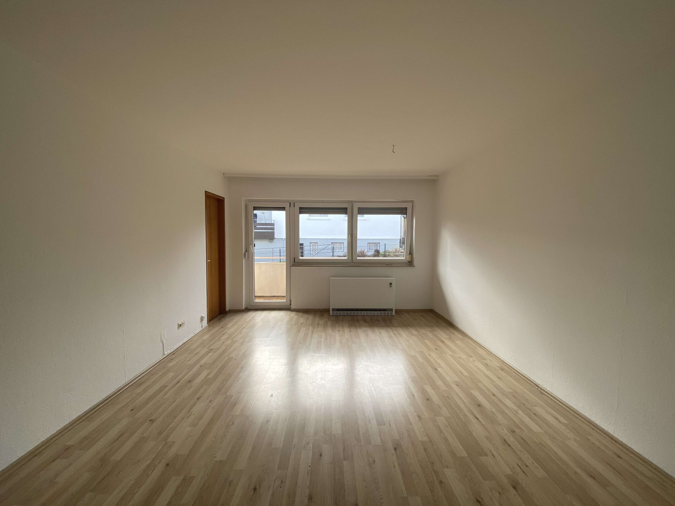 Detailansicht Wohnzimmer der Immobilie Gepflegte 1-Zimmer-Wohnung in Ohmenhausen