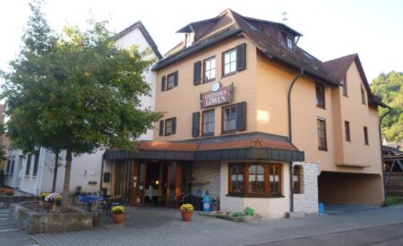 Detailansicht Hausansicht der Immobilie Studentenzimmer in einem Wohnheim in Tübingen-Hirschau