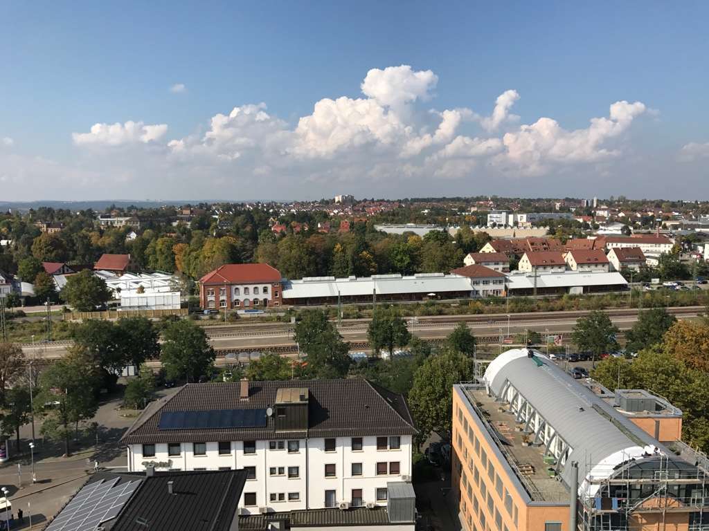 Detailansicht Ausblick 2 der Immobilie Praxis-/Bürofläche in zentraler Lage im 5. OG