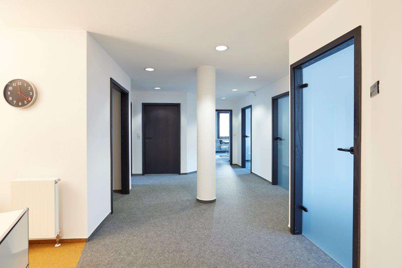 Detailansicht Flur der Immobilie Zentrumnahes Büro-/Praxisgebäude