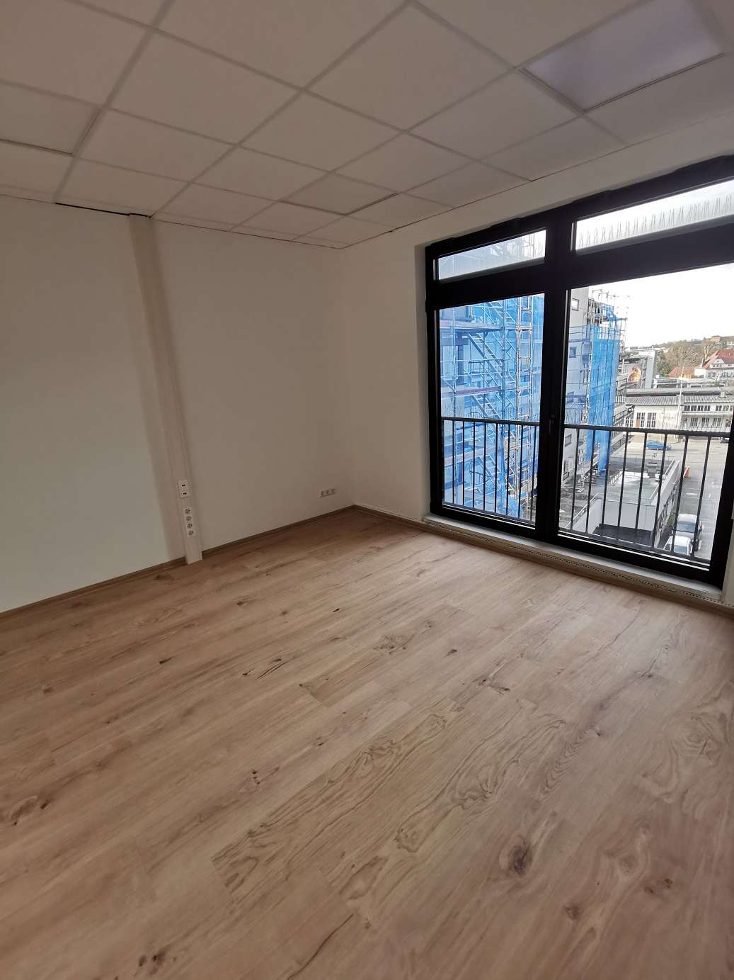 Detailansicht Büro 1 (2) der Immobilie moderne Büro- Praxisflächen in zentraler Bestlage
