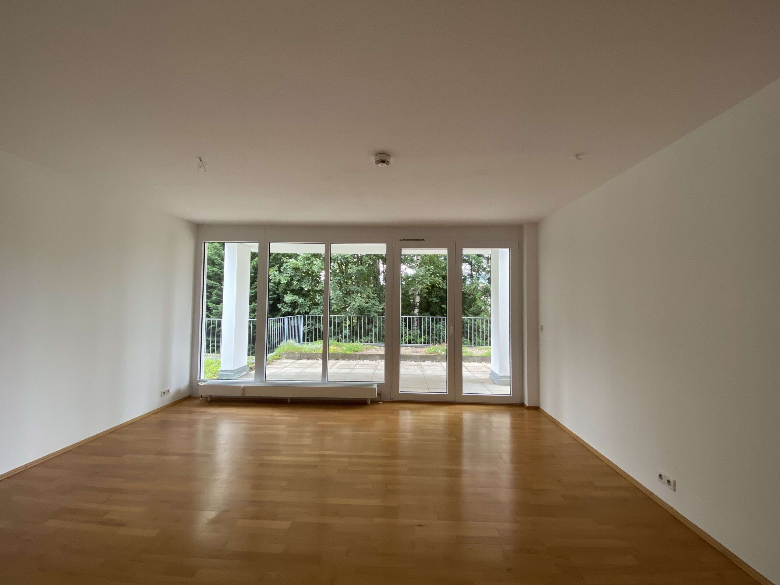 Detailansicht Wohnzimmer der Immobilie Sehr schöne 3-Zimmer-Wohnung am Fuße der Achalm