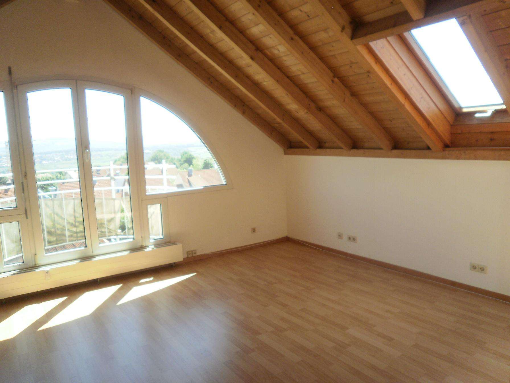 Detailansicht Wohnzimmer der Immobilie Schöne 1-Zimmer-Studiowohnung in Pliezhausen