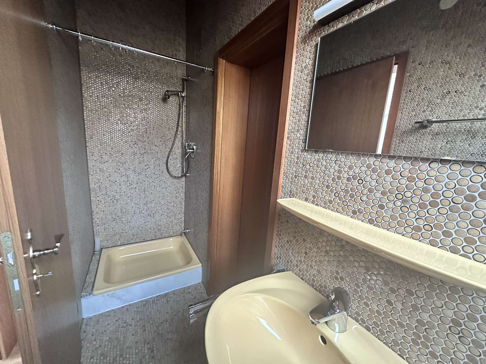 Detailansicht 2. Badezimmer der Immobilie Ruhig gelegene 3,5-Zimmer-Maisonettewohnung in Tübingen