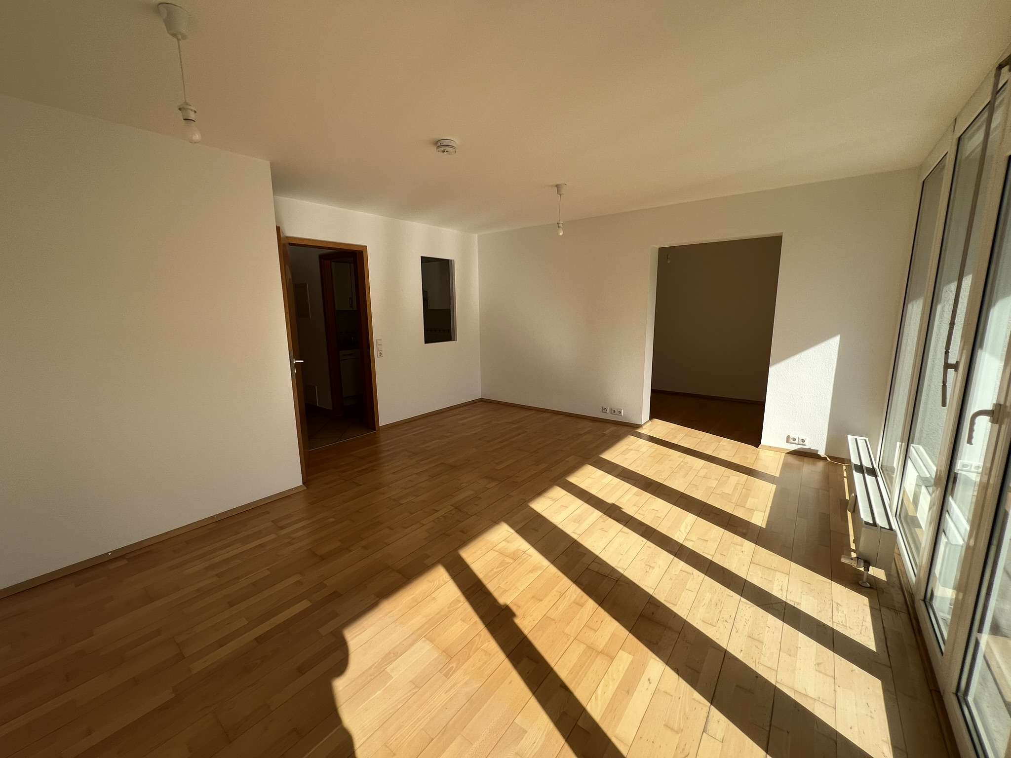 Detailansicht Wohnzimmer der Immobilie Schöne 1,5-Zimmer-Wohnung in Tübingen