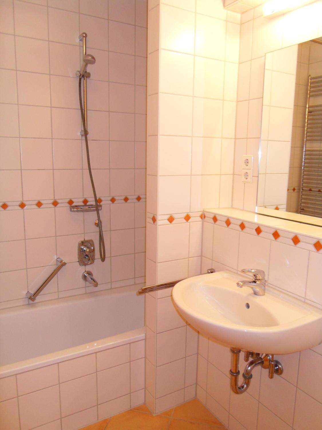 Detailansicht Bad der Immobilie Schöne 1,5-Zimmer-Wohnung in Tübingen