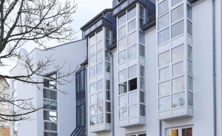 Detailansicht Hausansicht der Immobilie STUDENTEN AUFGEPASST! Schönes WG Zimmer zu vermieten!