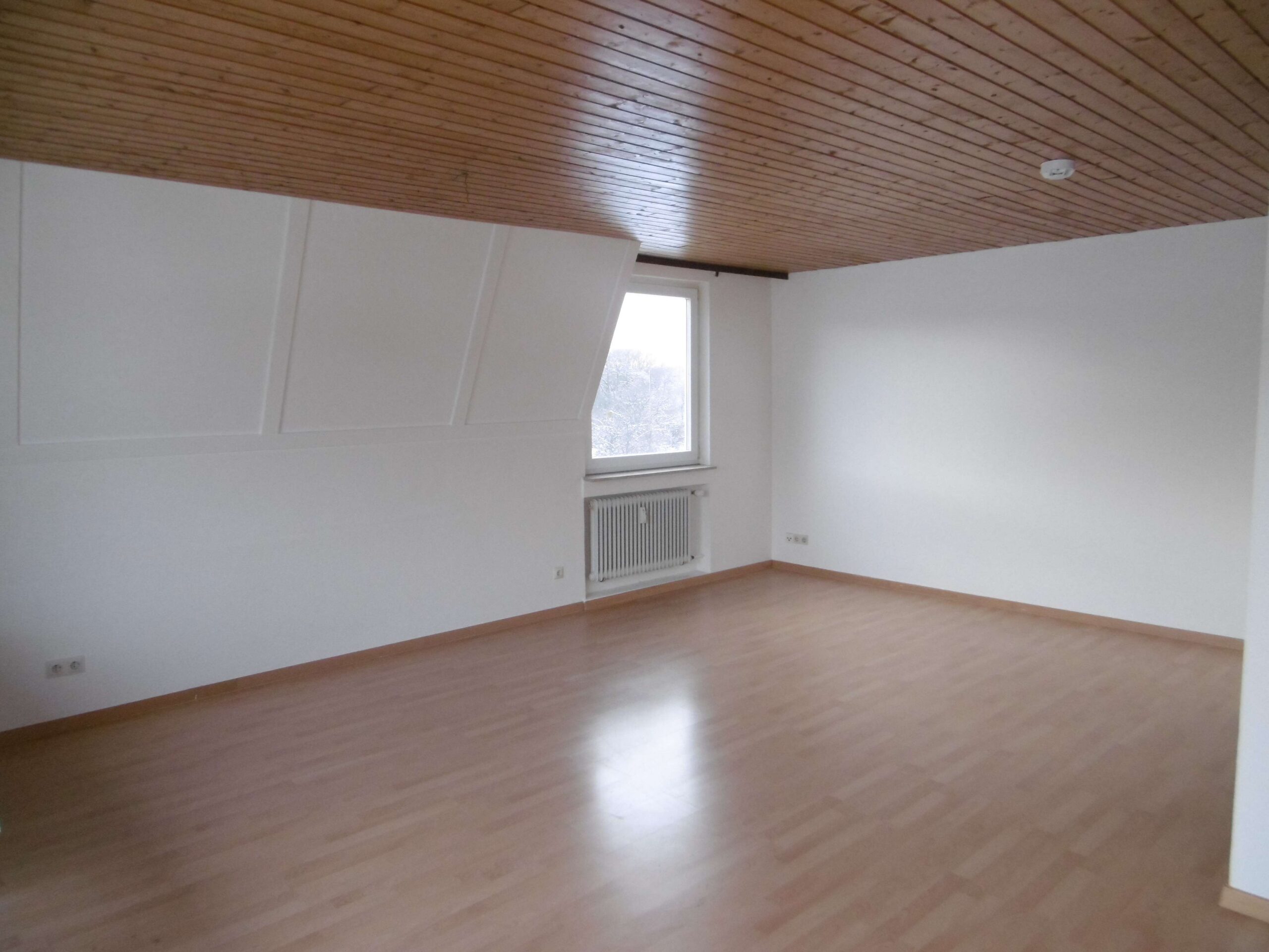 Detailansicht Wohnzimmer der Immobilie 4,5-Zimmer-Wohnung mit schöner Aussicht
