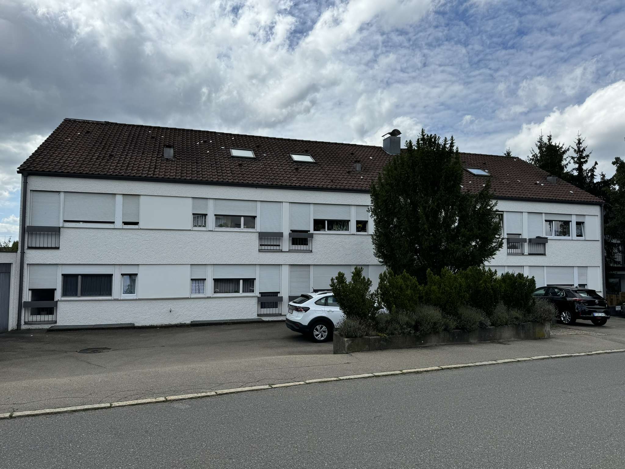 Detailansicht Hausansicht der Immobilie WG-geeignete 2,5-Zimmer-Wohnung in Reutlingen