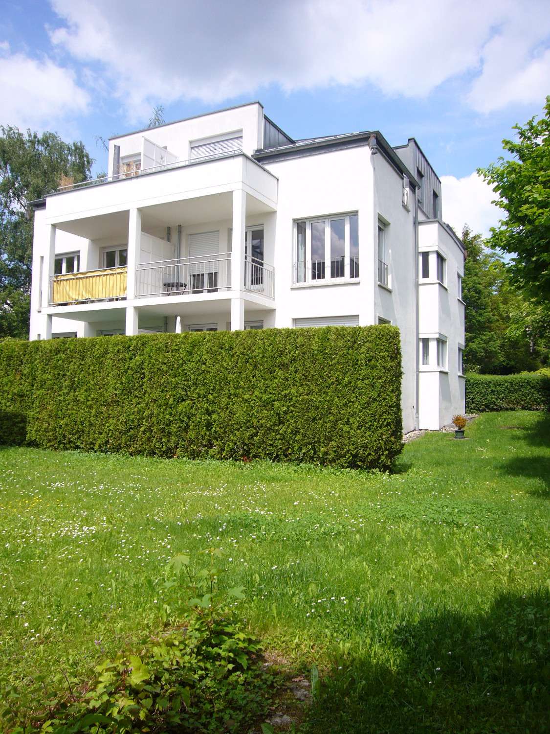 Detailansicht Hausansicht der Immobilie Sehr schöne 2-Zimmer-Wohnung in der Nähe der Pomologie in Reutlingen
