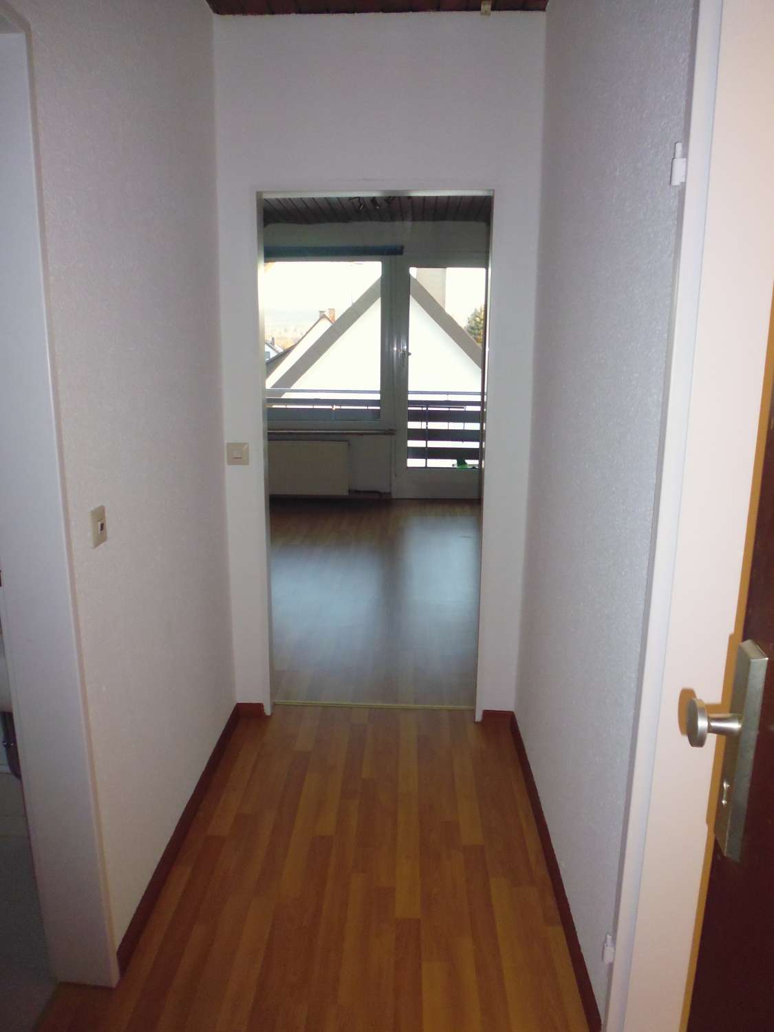 Detailansicht Flur der Immobilie Schöne 1-Zimmer-Studiowohnung in Dusslingen