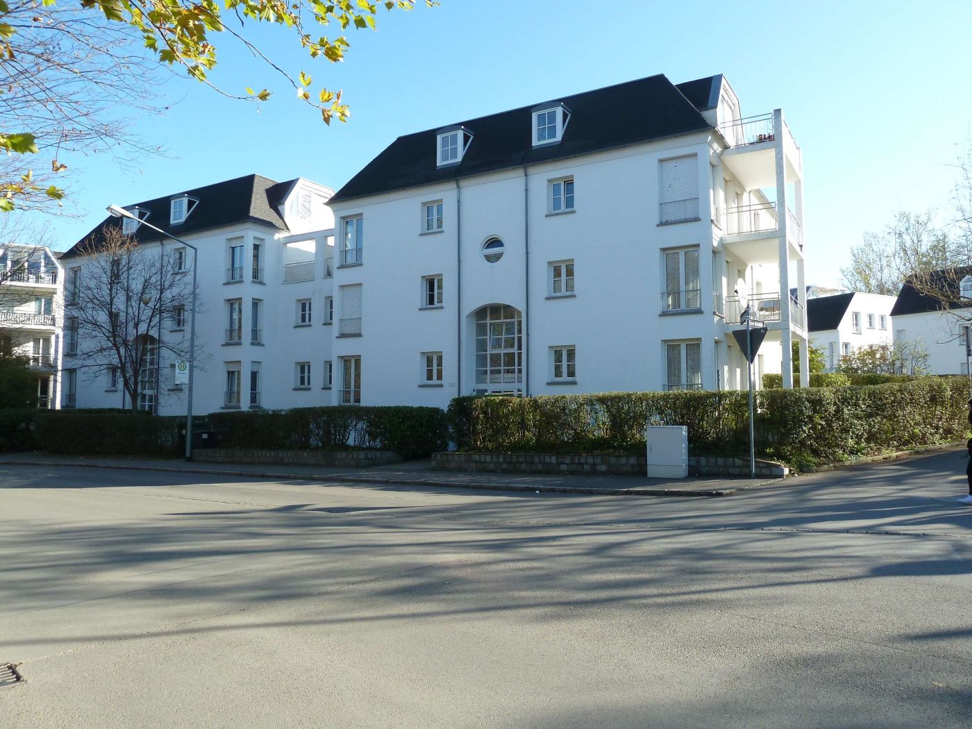 Detailansicht Hausansicht der Immobilie Stellplatz im Freien