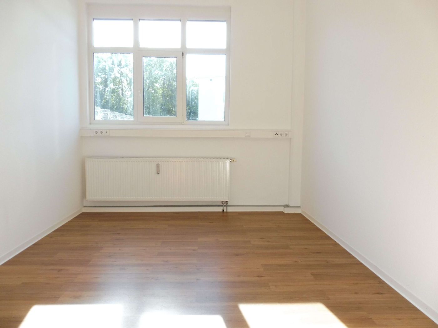 Detailansicht F3-0102-Zimmer01 der Immobilie Zentrumsnahes Studentenzimmer in einem Studentenwohnheim in Reutlingen