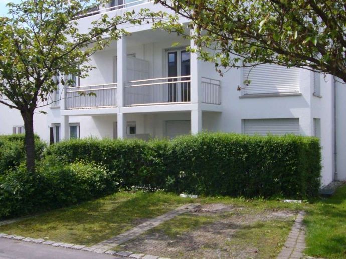 Detailansicht Außenansicht der Immobilie 2-Zimmer-Studiowohnung am Fuße des Georgenberges in Reutlingen