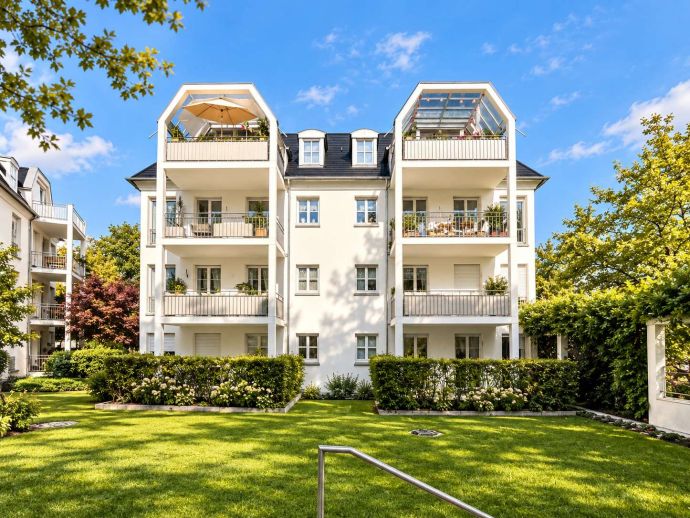 Detailansicht Hausansicht der Immobilie 4-Zimmer-Studio-Wohnung in ruhiger Lage