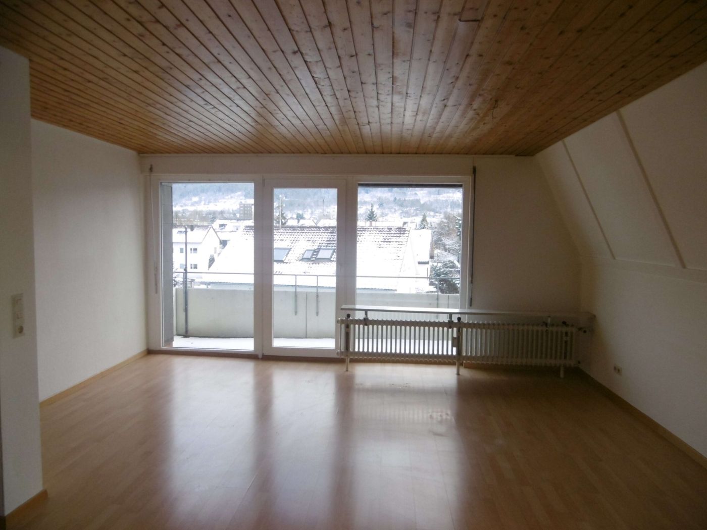 Detailansicht Wohnzimmer der Immobilie 4,5-Zimmer-Wohnung mit schöner Aussicht