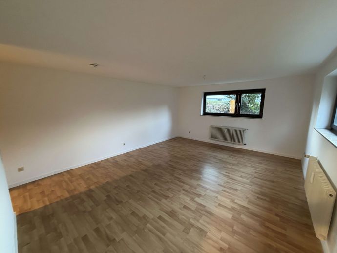 Detailansicht Wohnzimmer der Immobilie Ruhig gelegene 1-Zimmer-Wohnung in Kirchentellinsfurt