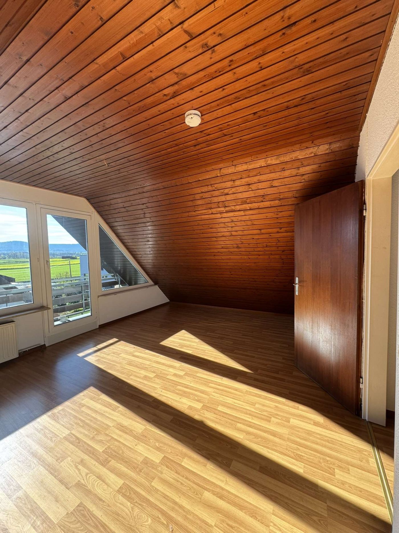 Detailansicht Wohnzimmer der Immobilie Schöne 1-Zimmer-Studiowohnung in Dusslingen